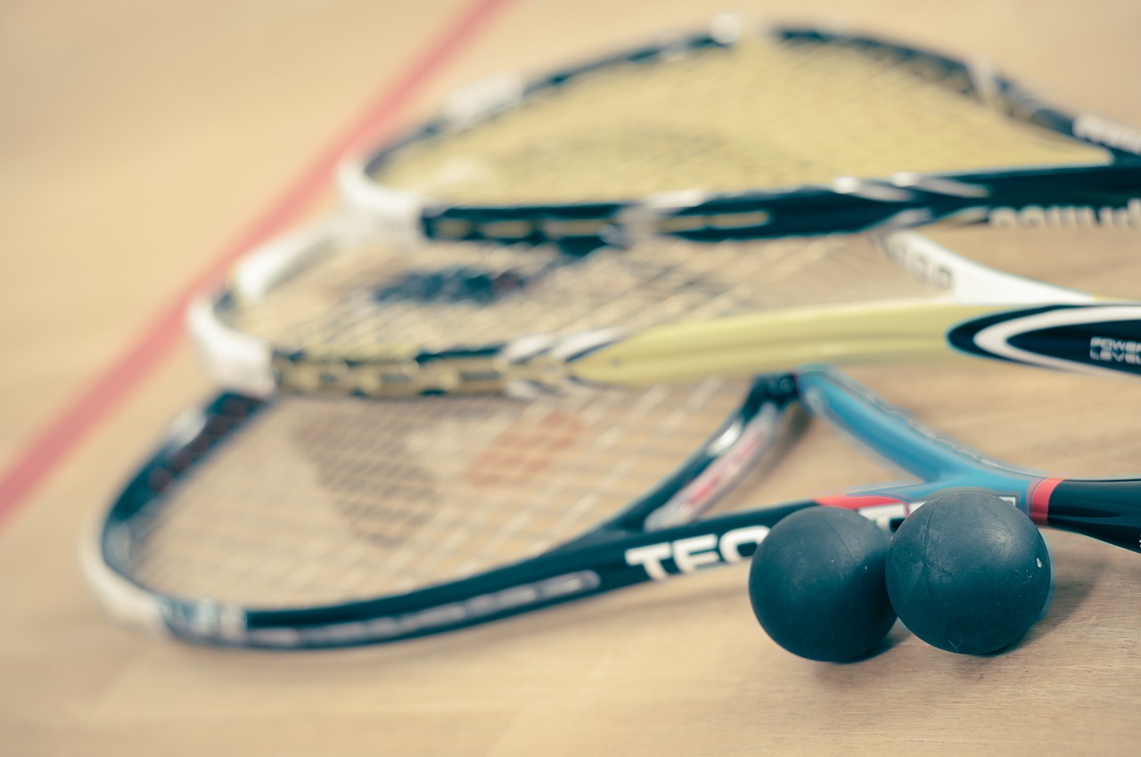 Image - squash sport man game racket ball