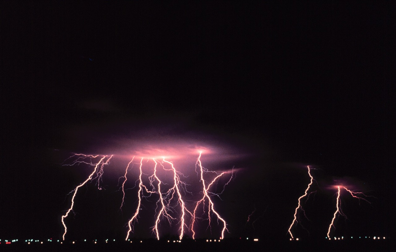 Image - norman oklahoma lightning dangerous