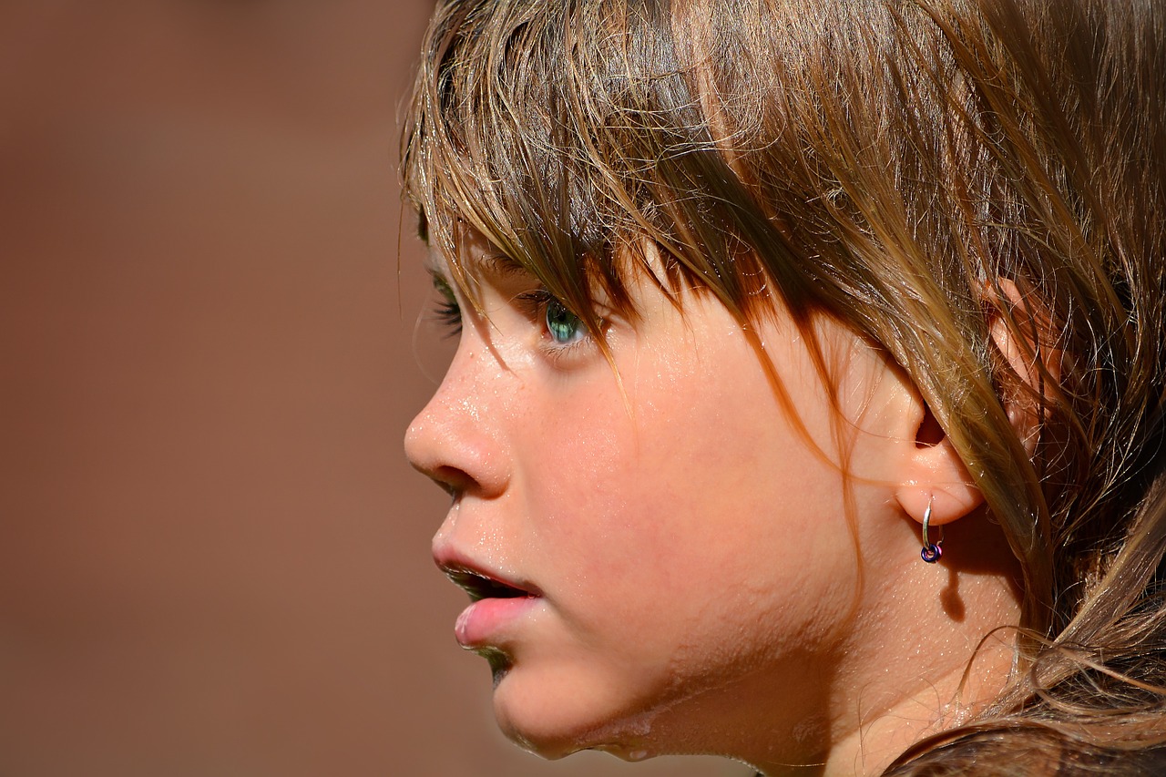 Image - person human child girl face wet