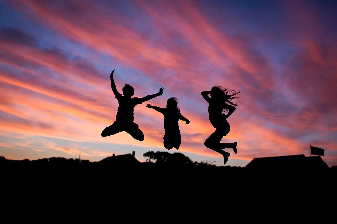 Image - people jumping happiness happy fun