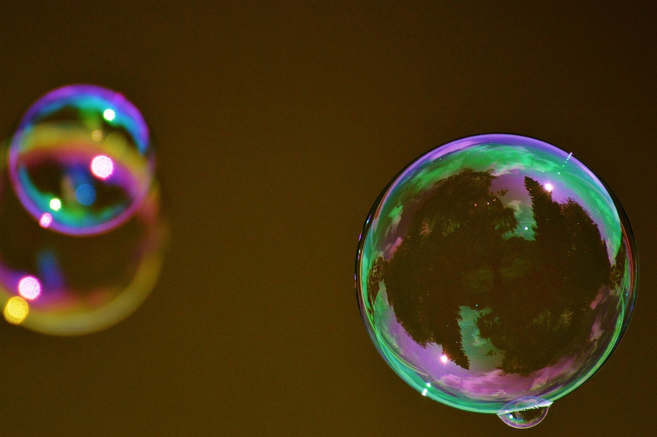 Image - soap bubble colorful ball