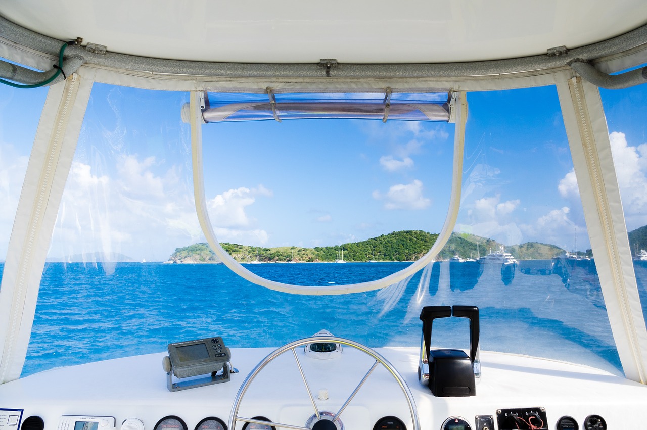 Image - boat interior steering wheel