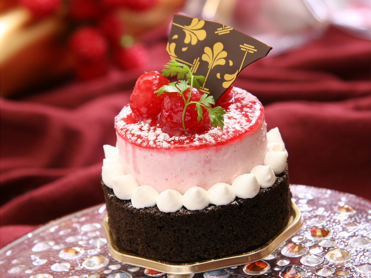 Image - france confectionery raspberry cake