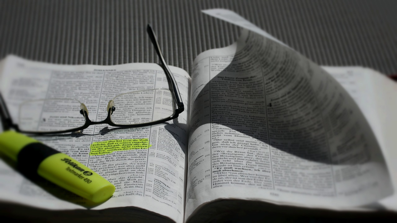 Image - bible study read learn know books