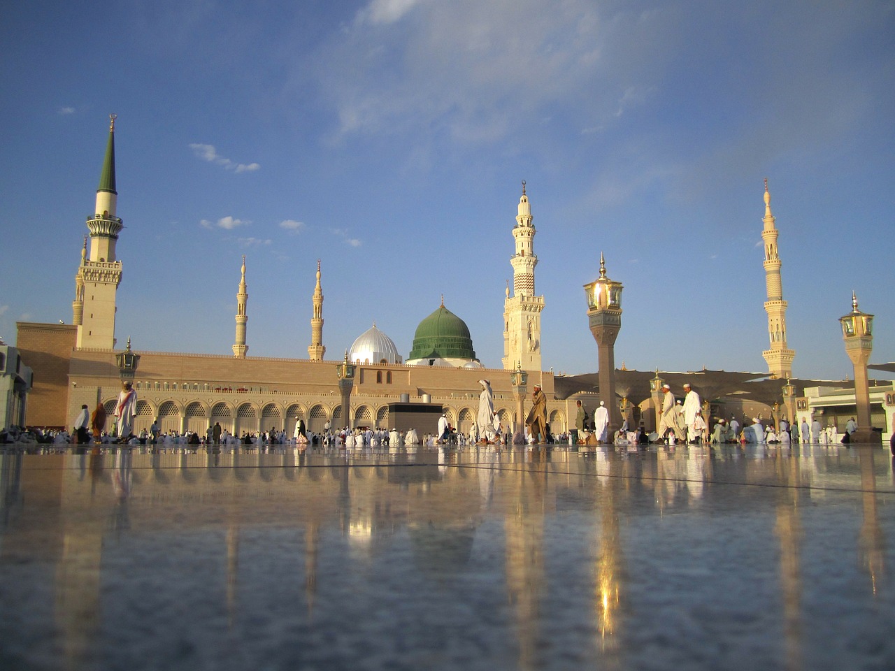 Image - saudi arabia mosque towers building