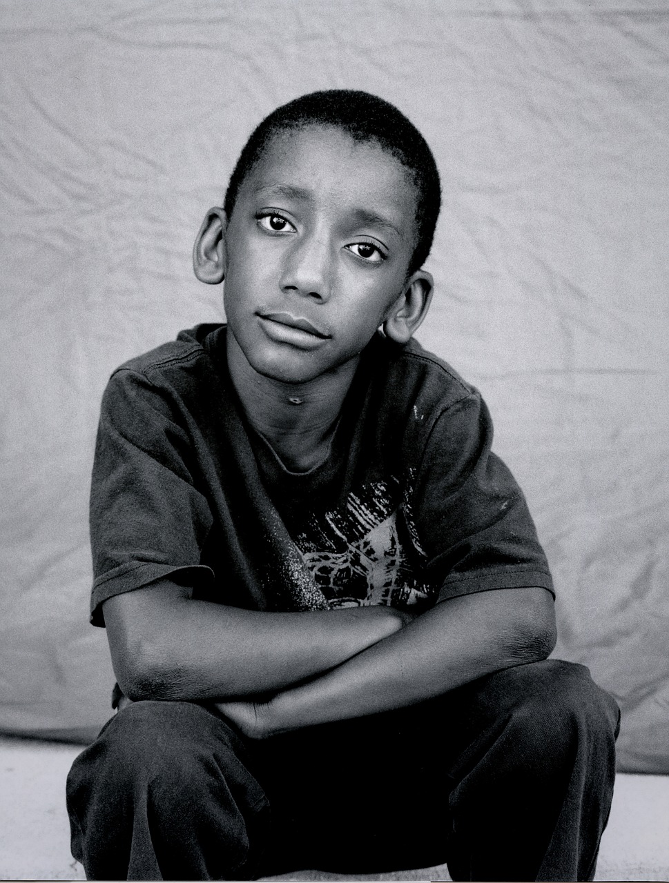 Image - homeless child b w kid sad