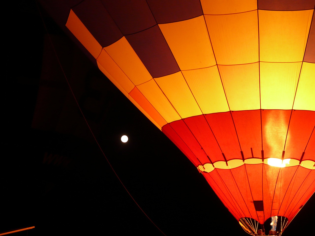 Image - balloon hot air balloon balloon glow