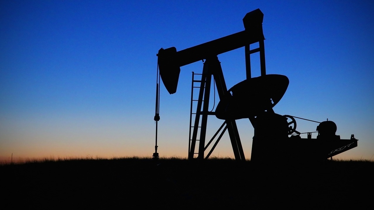 Image - pump jack oilfield oil fuel