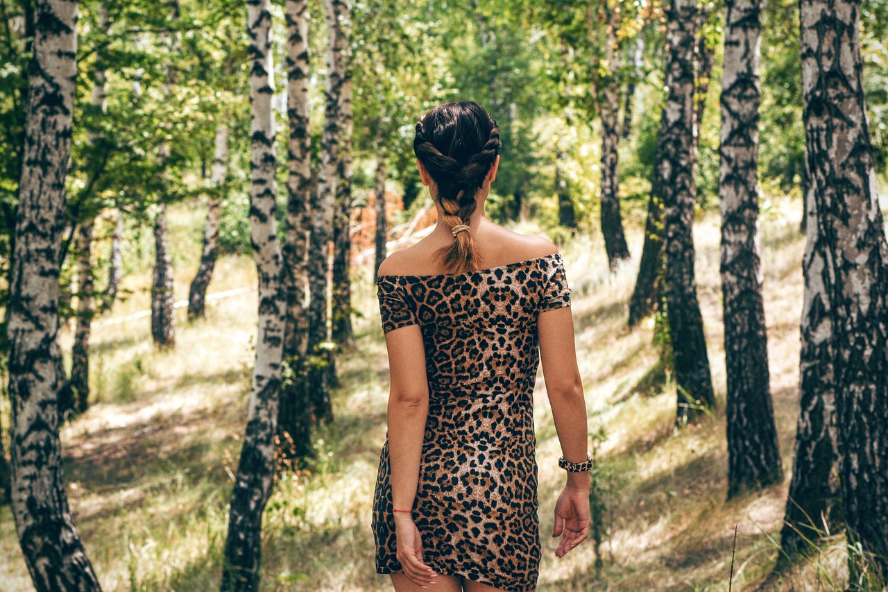 Image - woman back view figure person