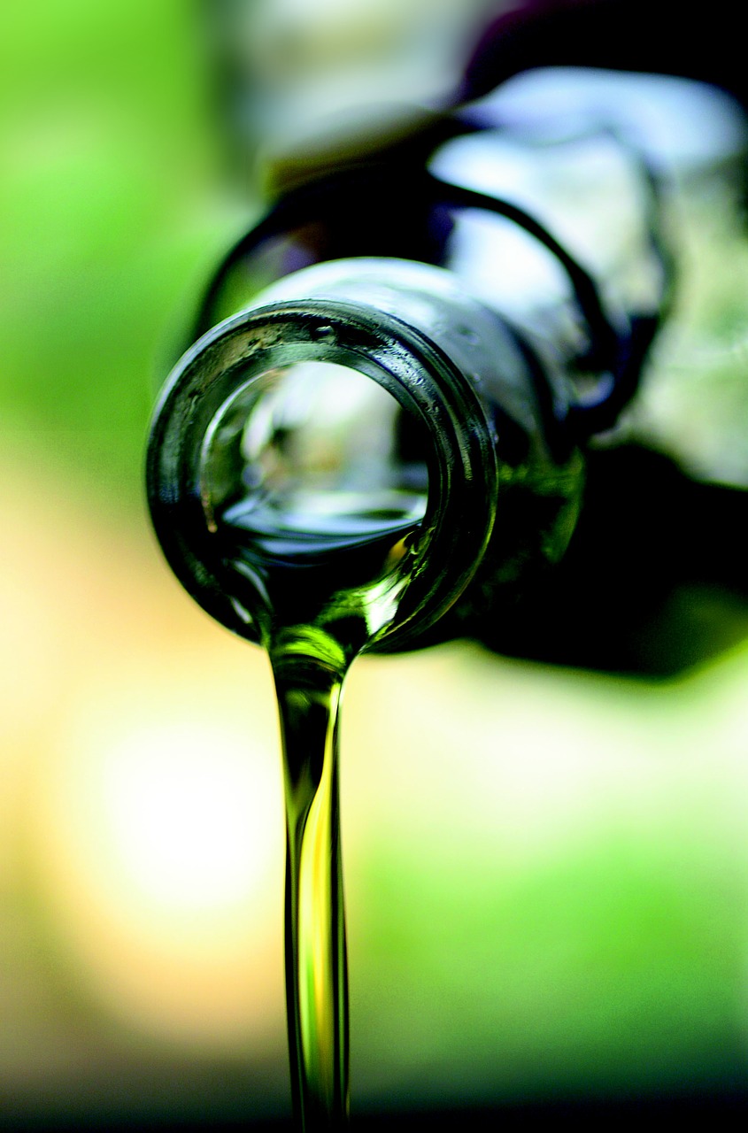 Image - olive oil green olive oil food