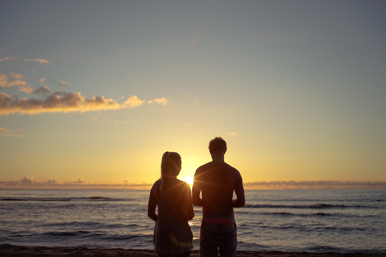 Image - couple relationship brothers