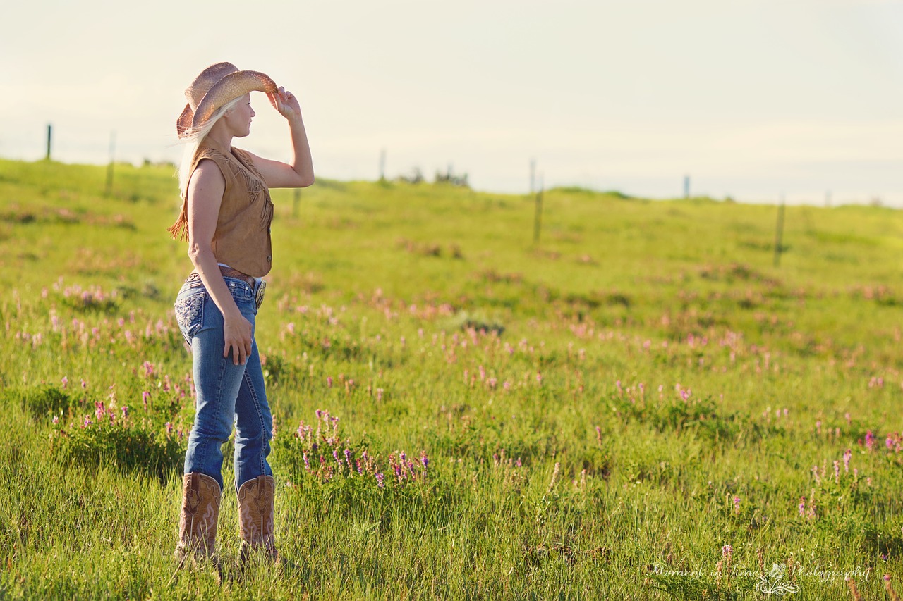 Image - country girl women summer portrait