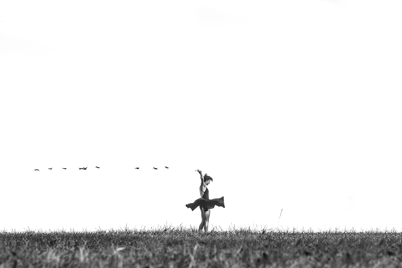 Image - dancer female ballet outdoors