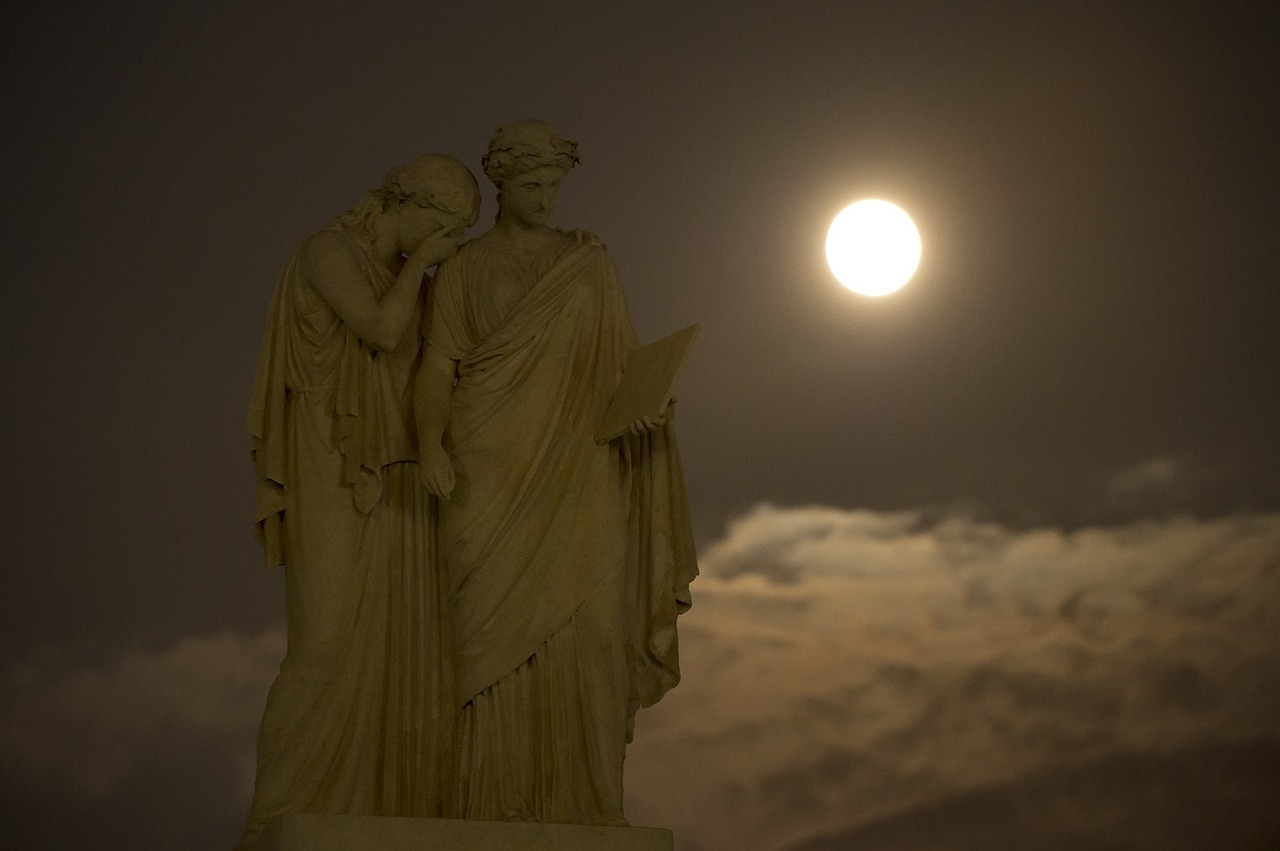 Image - supermoon peace monument