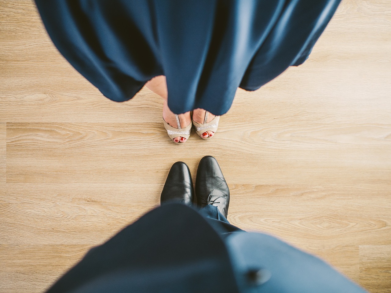 Image - dancing woman man feet floor