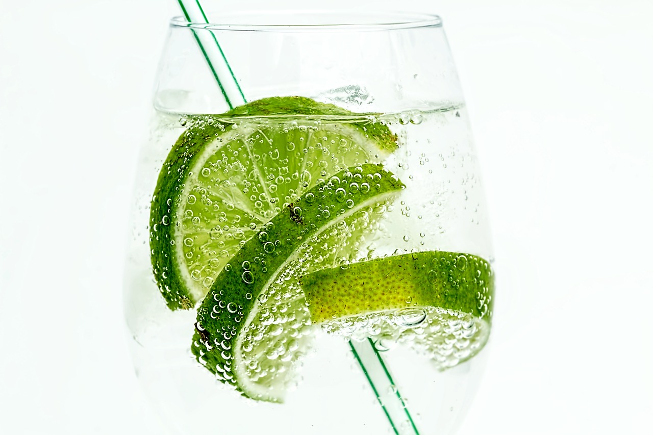 Image - lime club soda drink cocktail