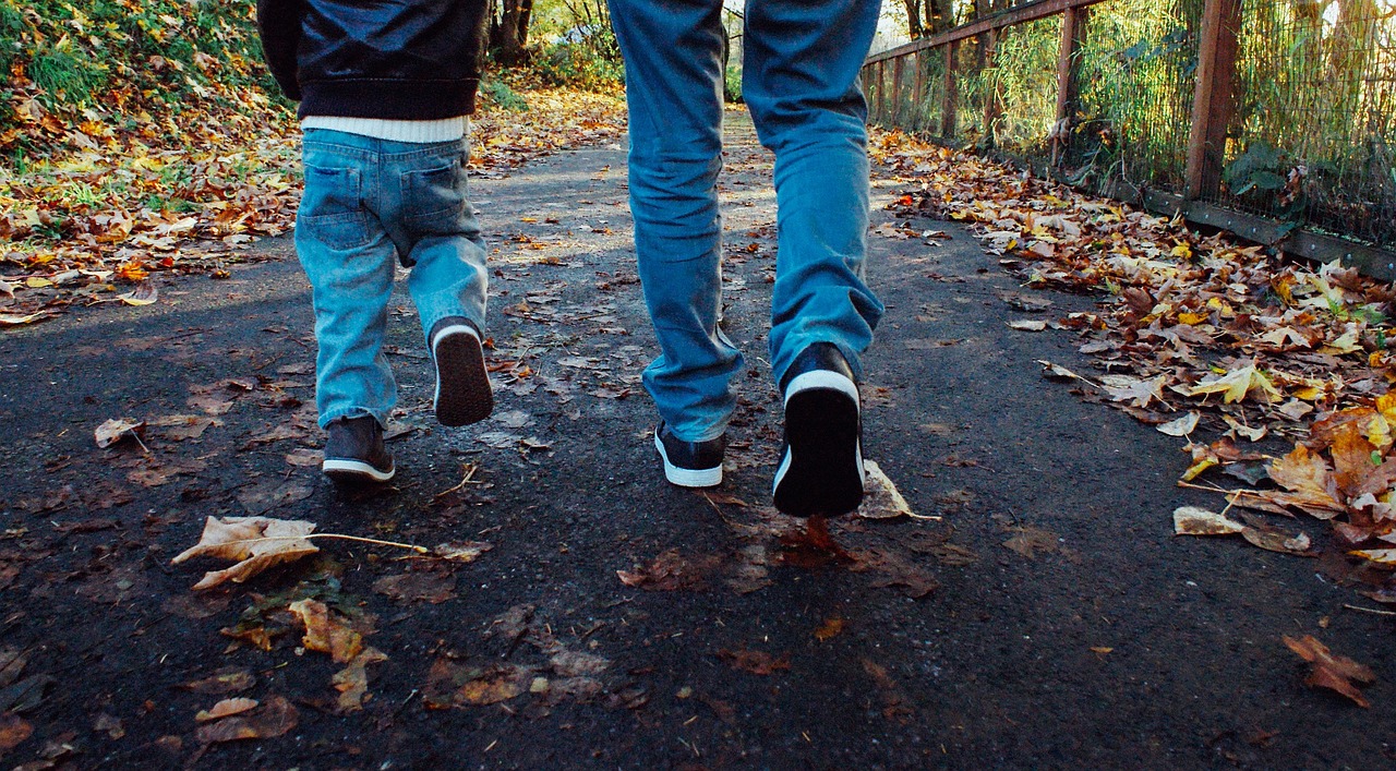 Image - dad son walking family father