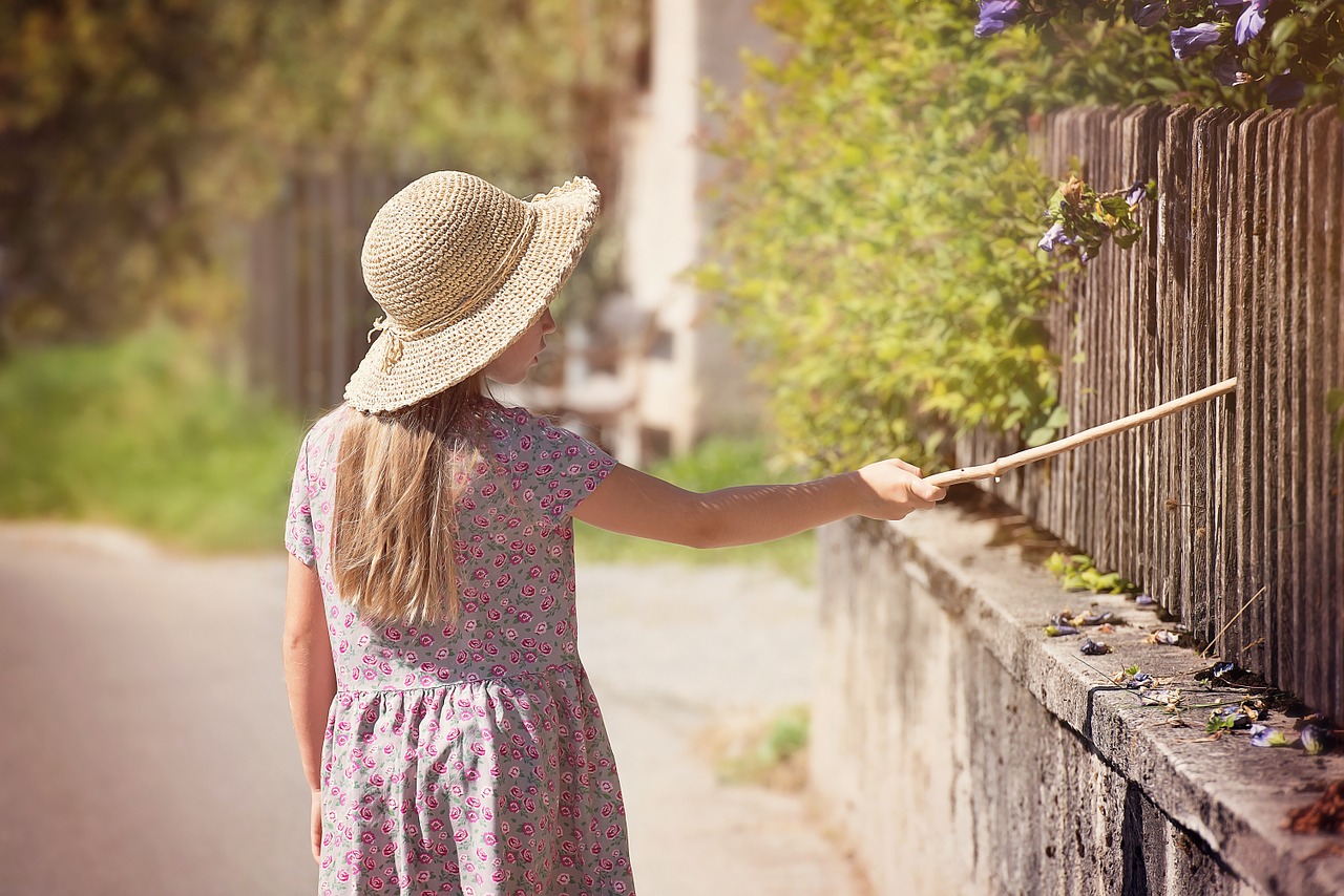 Image - person human child girl dress hat