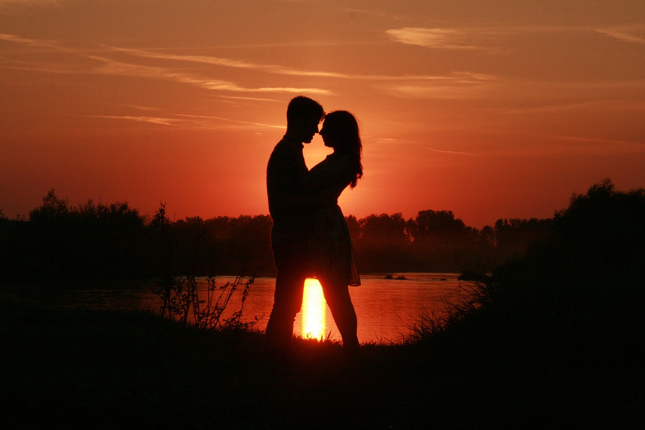 Image - couple love sunset water sun