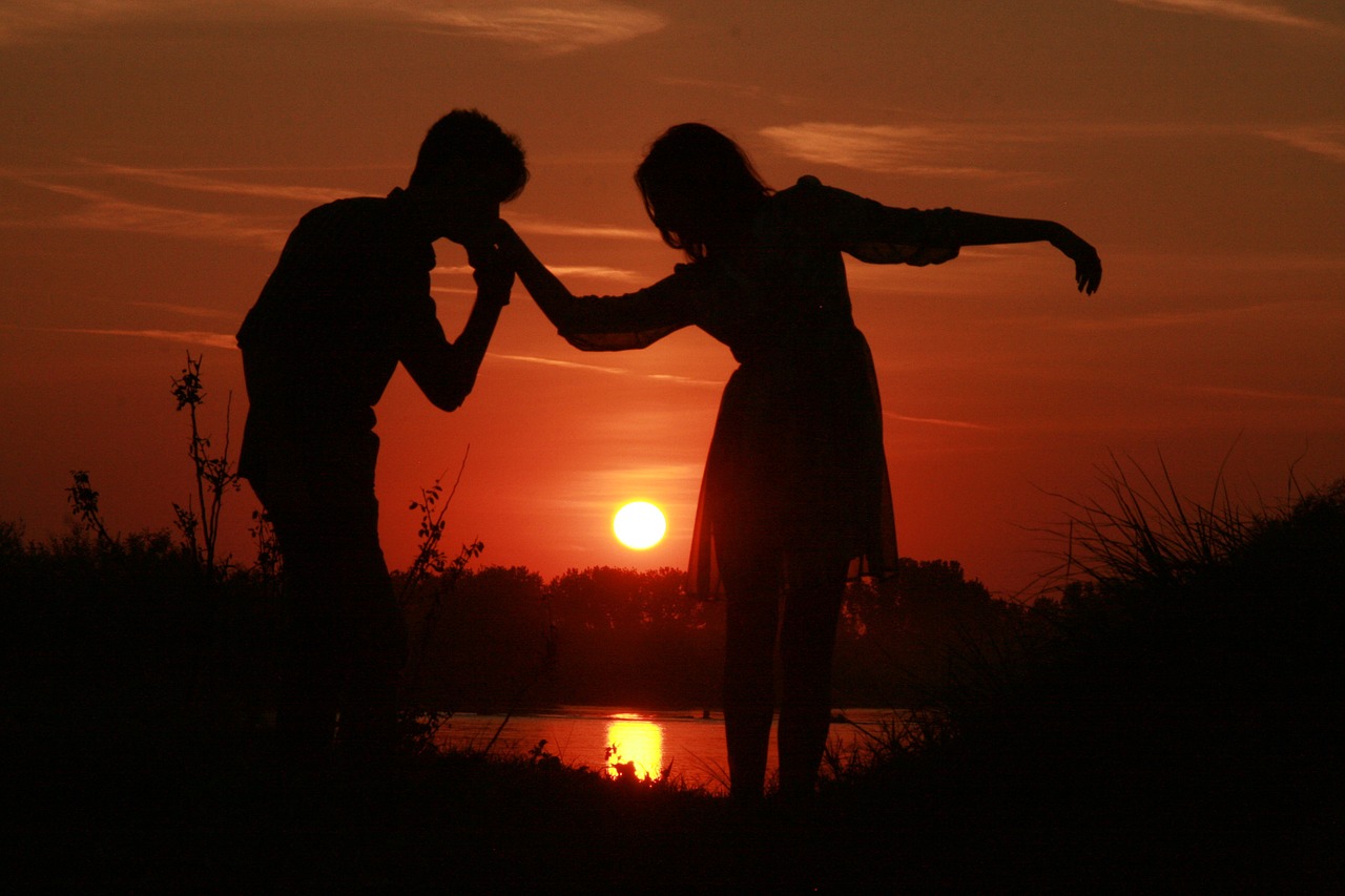 Image - couple love sunset water sun