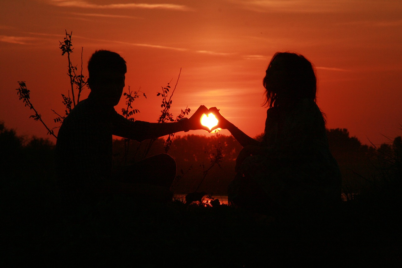 Image - couple love sunset water sun