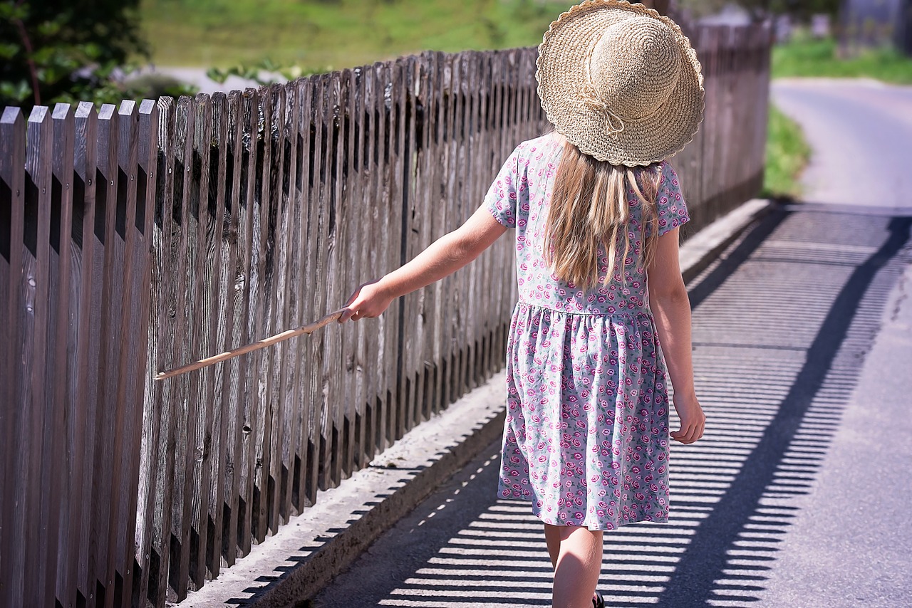 Image - person human child girl dress hat