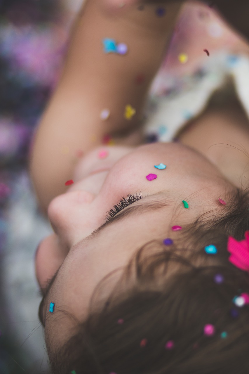 Image - child girl confetti birthday party