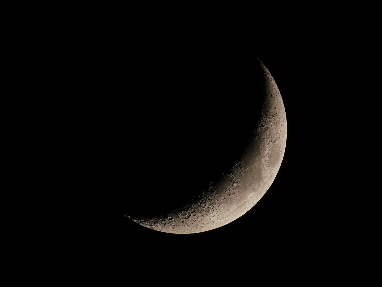 Image - crescent moon lunar