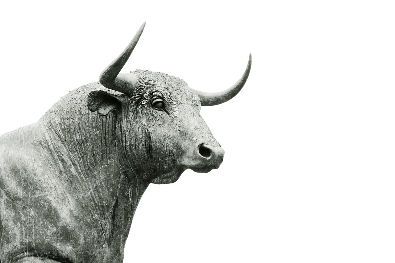 Image - bull sculpture ox horns animal