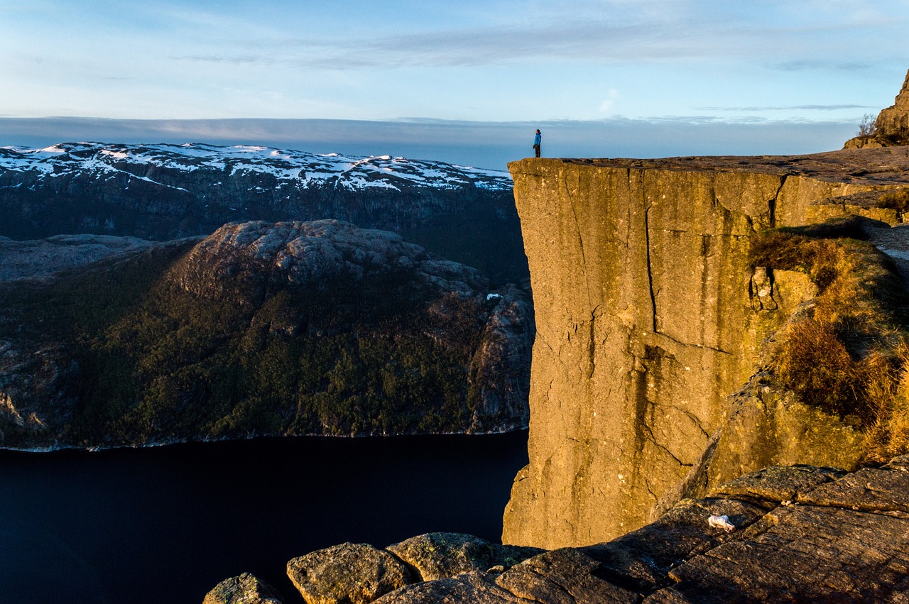 Image - preikestolen norway scandinavia