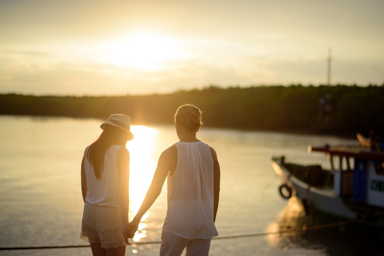 Image - couple romantic love sunset scene