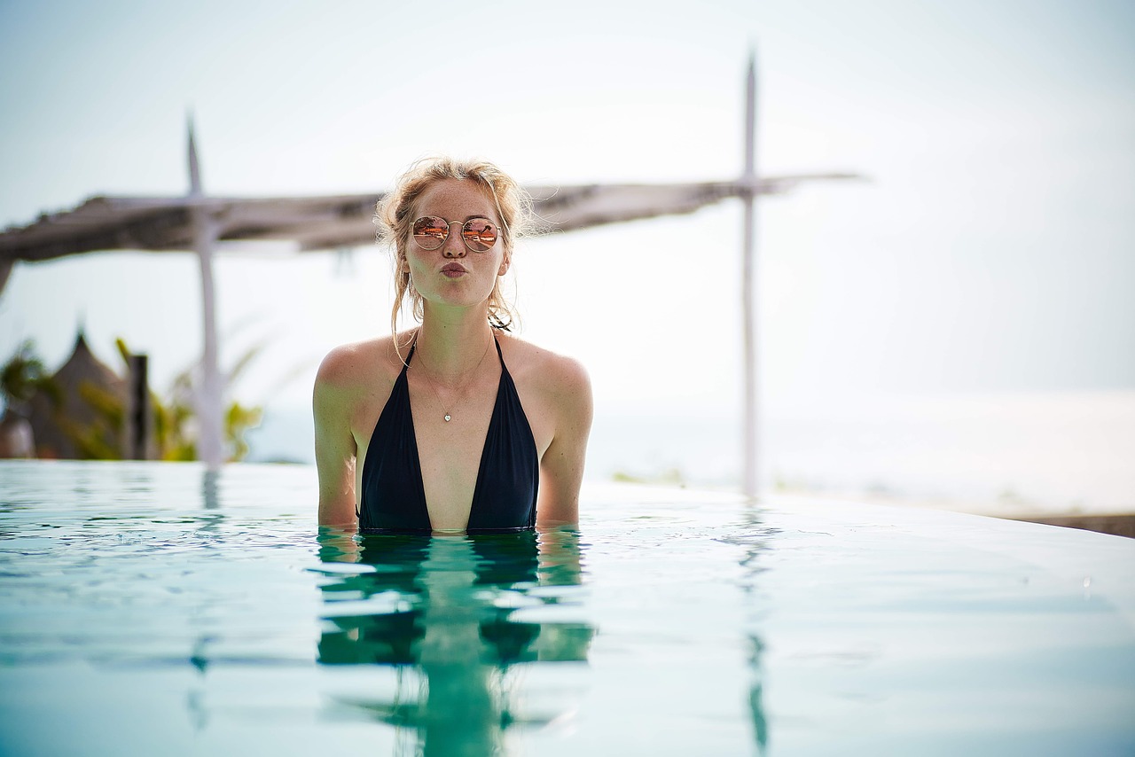 Image - girl swimming pool bikini