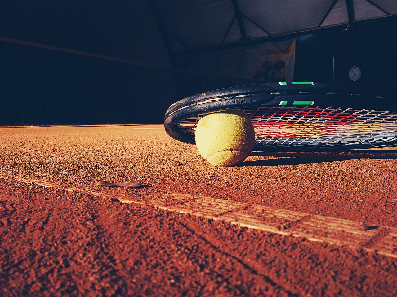 Image - tennis racket court clay ball