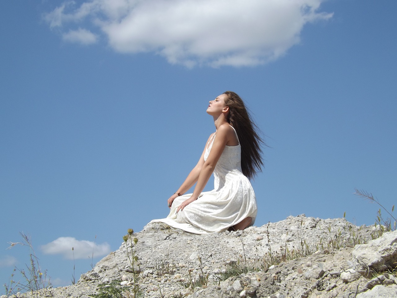 Image - girl angel cloud white sky beauty