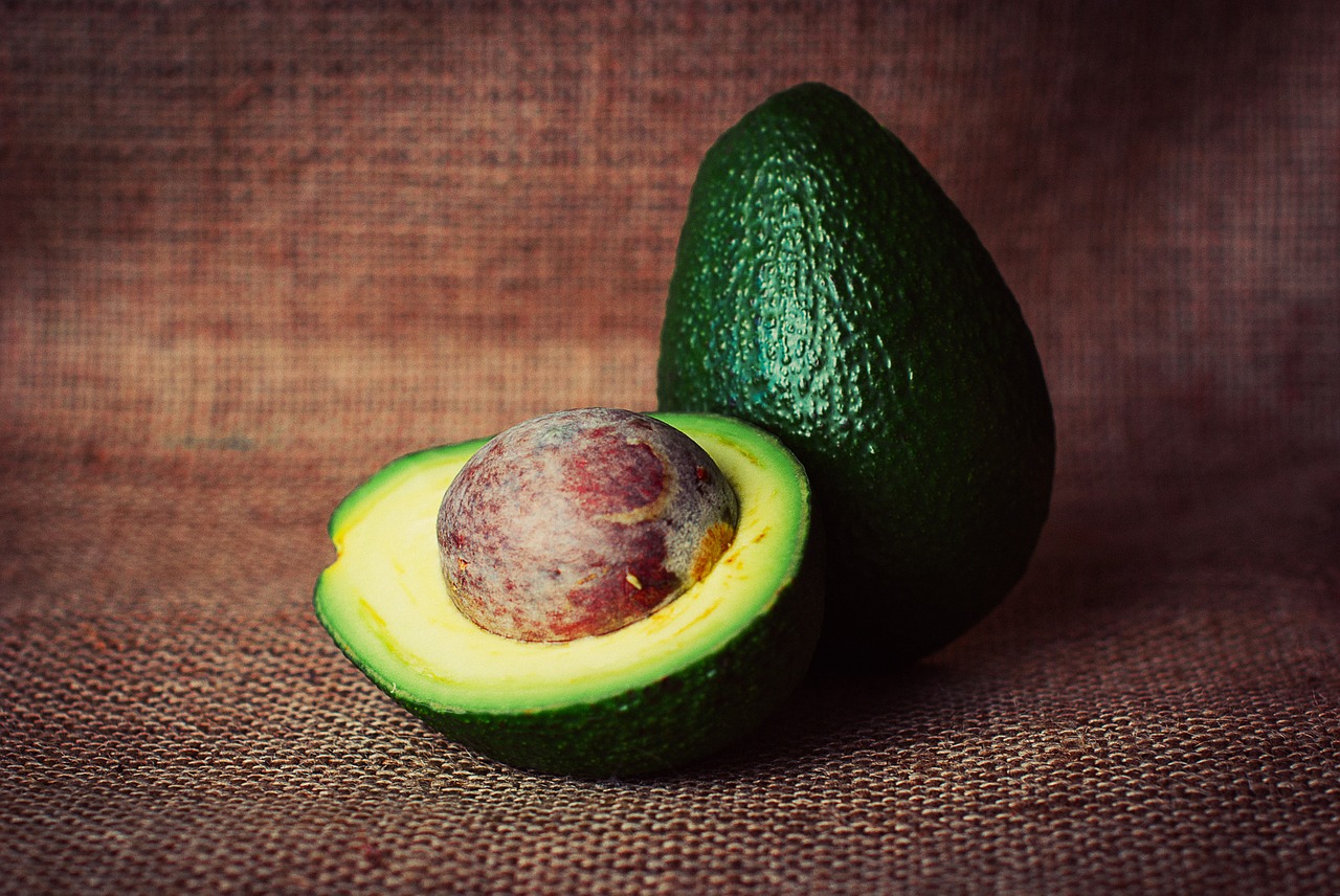 Image - avocado vegetable cut half pit