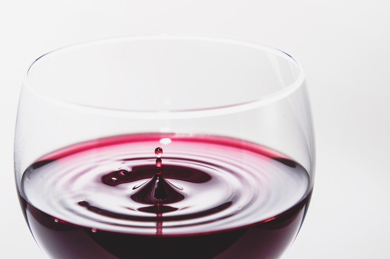Image - wine red alcohol glass drop