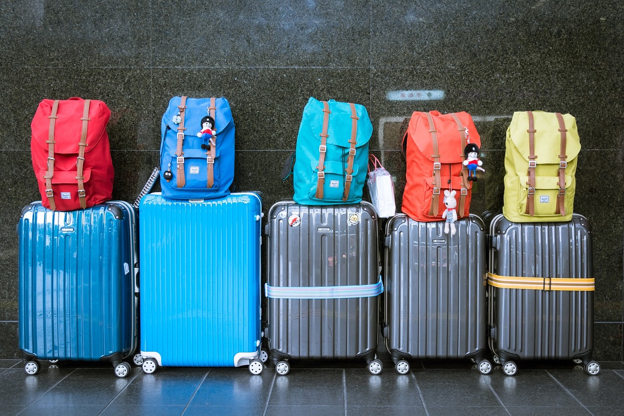 Image - luggage suitcases baggage bags