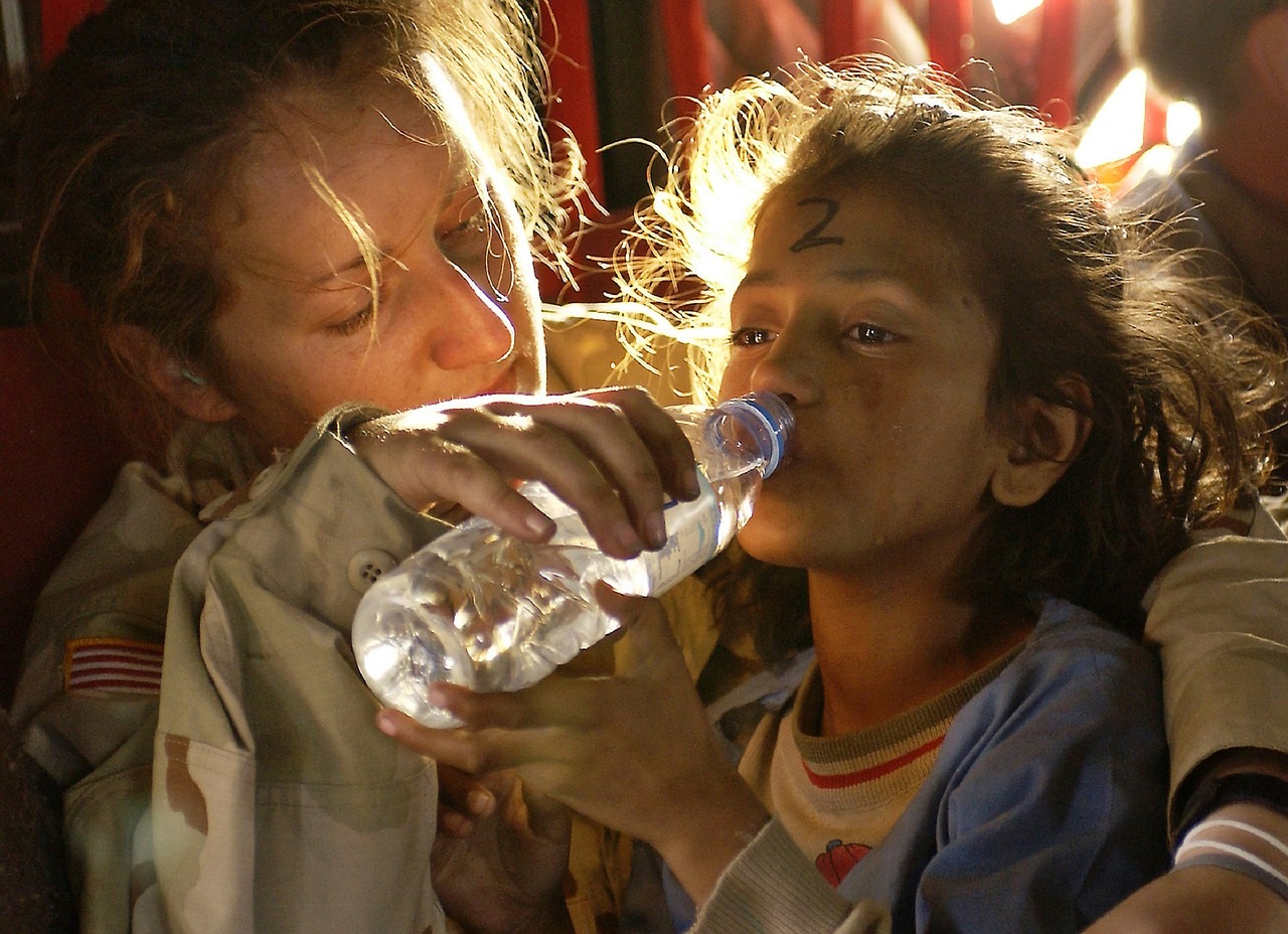 Image - humanitarian aid water drink