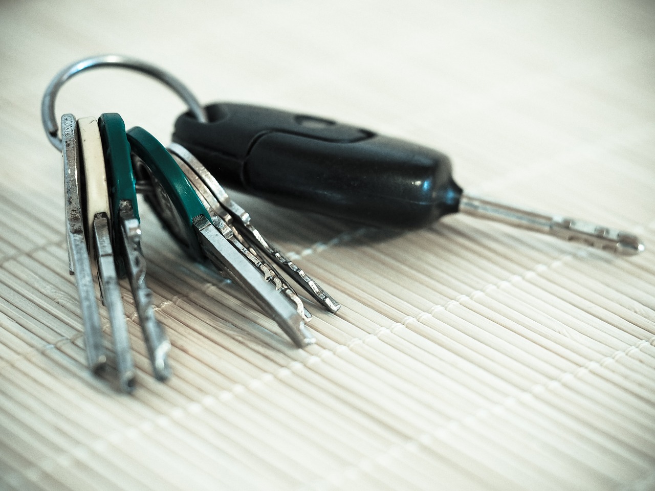 Image - key car keys keychain metal