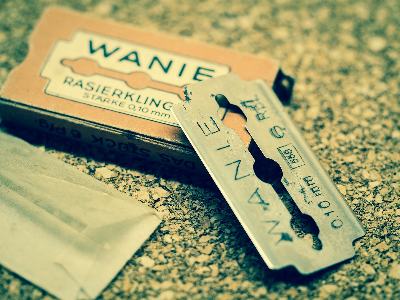 Image - blade razor blade shave retro male