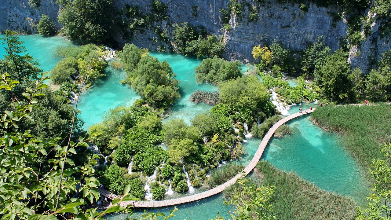 Image - plitvice lakes national park croatia